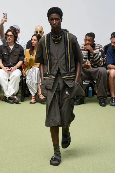 Look 22